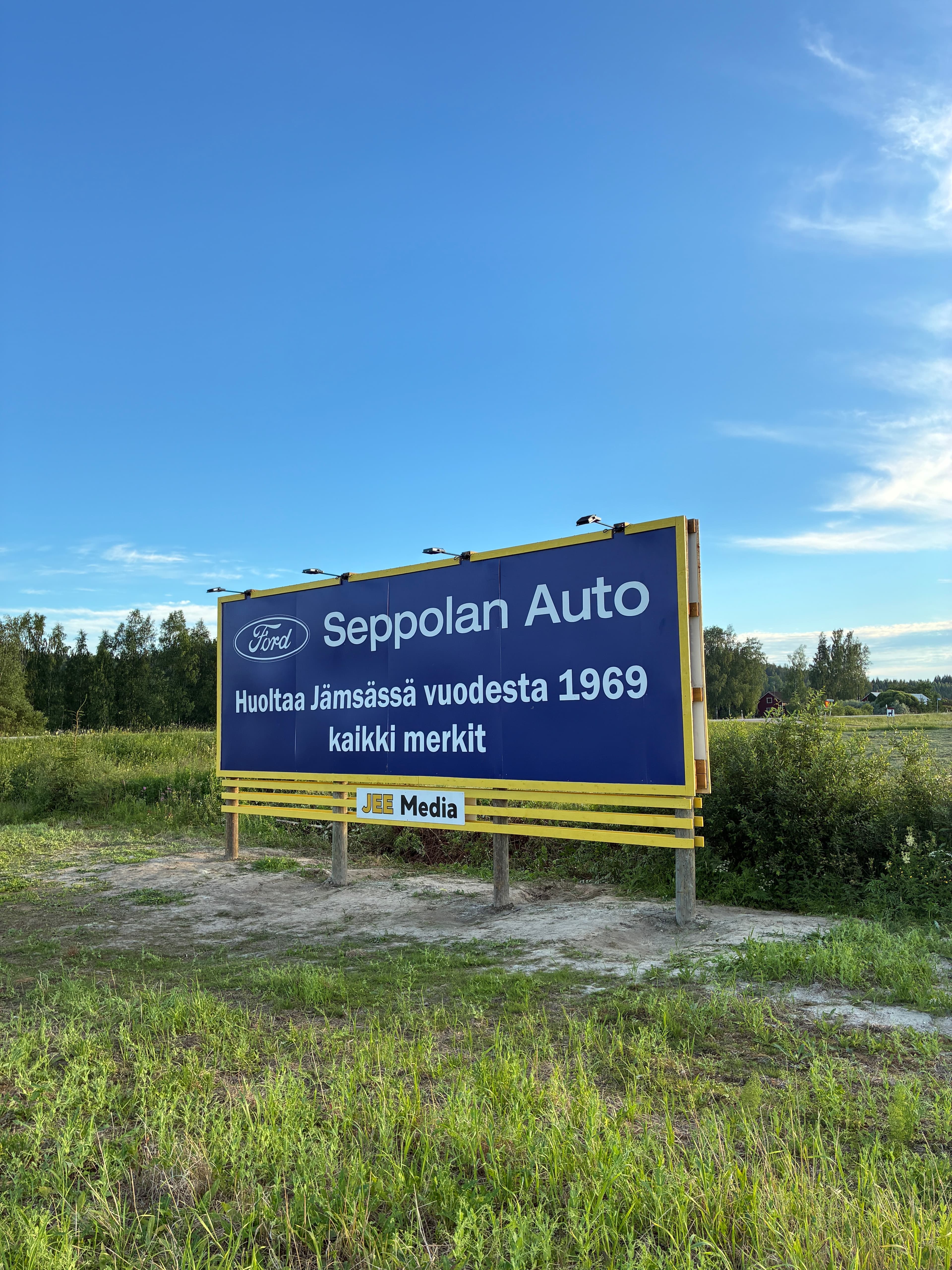 Sinun mainoksesi tähän? Soita JEE Medialle!
